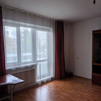 Продается Многокомнатная квартира, 81,3 м²