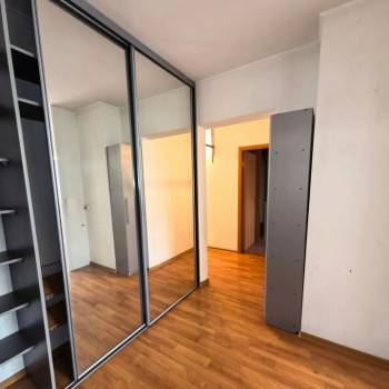 Продается Многокомнатная квартира, 81,3 м²