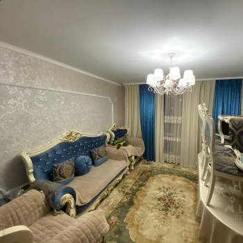Продается Многокомнатная квартира, 82,5 м²