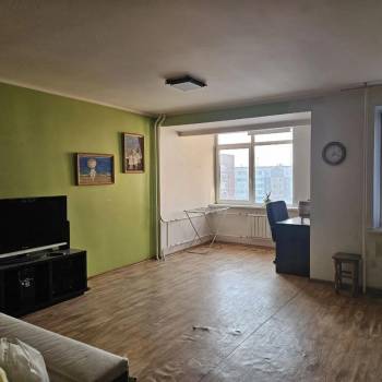 Продается 1-комнатная квартира, 57,2 м²