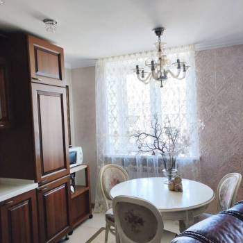 Продается Многокомнатная квартира, 89,9 м²