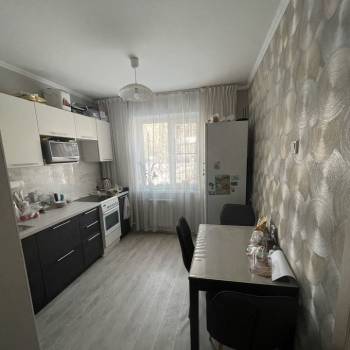 Продается 3-х комнатная квартира, 63 м²