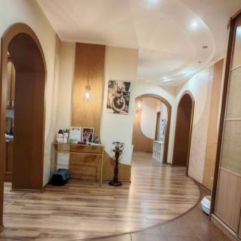 Продается Многокомнатная квартира, 150,7 м²