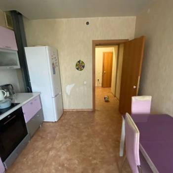 Продается 1-комнатная квартира, 52,4 м²