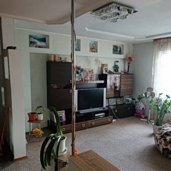 Продается Многокомнатная квартира, 82,2 м²