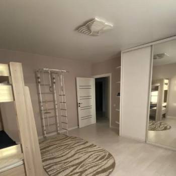 Продается Многокомнатная квартира, 89 м²