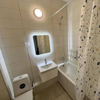 Сдается 1-комнатная квартира, 41,8 м²