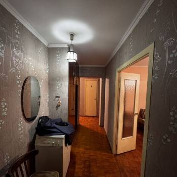 Продается Многокомнатная квартира, 77,9 м²