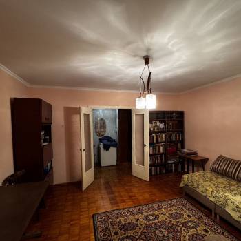 Продается Многокомнатная квартира, 77,9 м²