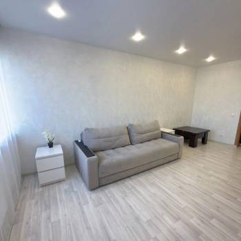 Сдается 1-комнатная квартира, 45,5 м²