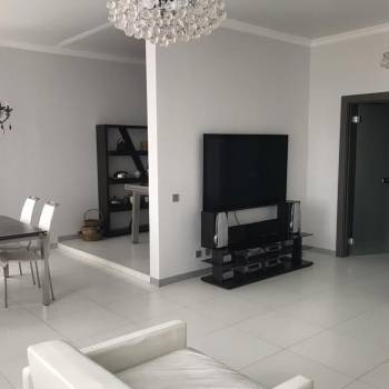 Сдается Многокомнатная квартира, 130 м²