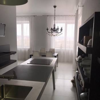 Сдается Многокомнатная квартира, 130 м²