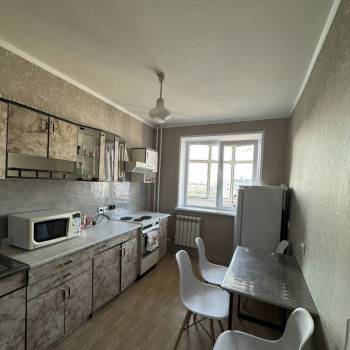 Сдается Многокомнатная квартира, 64,4 м²