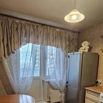 Сдается 1-комнатная квартира, 38 м²