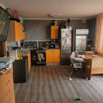 Продается Многокомнатная квартира, 69,3 м²