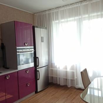 Сдается 1-комнатная квартира, 54 м²