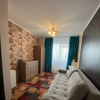 Сдается 1-комнатная квартира, 42 м²