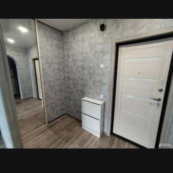 Сдается 1-комнатная квартира, 42 м²