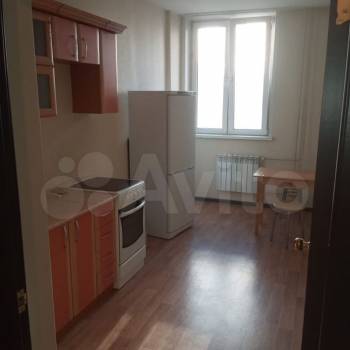 Сдается 1-комнатная квартира, 42 м²