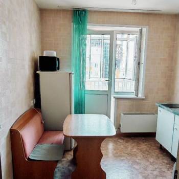 Сдается 1-комнатная квартира, 40 м²