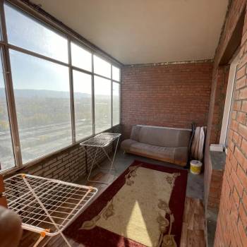 Сдается 1-комнатная квартира, 64 м²