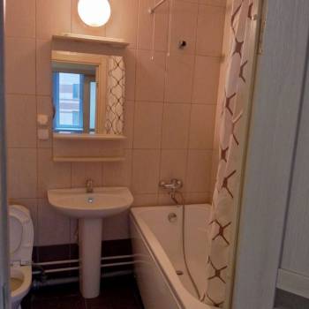 Сдается 2-х комнатная квартира, 653 м²