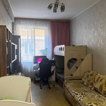 Продается 1-комнатная квартира, 32 м²