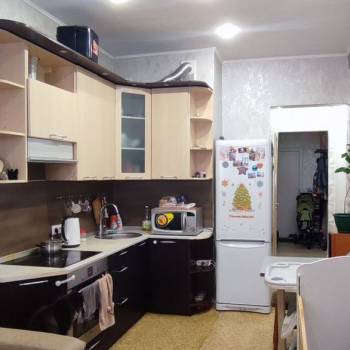 Продается 1-комнатная квартира, 32 м²