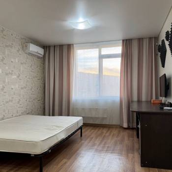 Сдается 1-комнатная квартира, 42 м²