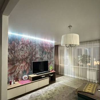 Продается Многокомнатная квартира, 85,3 м²