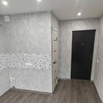 Продается Многокомнатная квартира, 18 м²