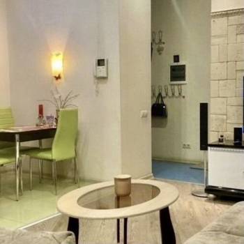 Продается 1-комнатная квартира, 48 м²