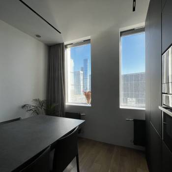 Продается 1-комнатная квартира, 42 м²