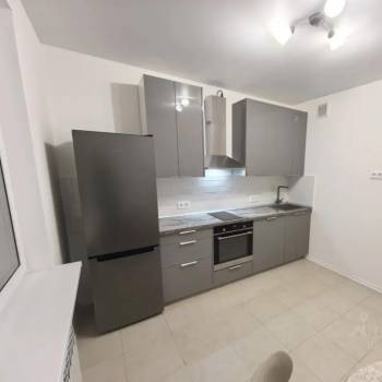 Сдается 1-комнатная квартира, 42,7 м²