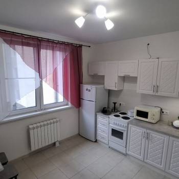 Сдается 1-комнатная квартира, 39 м²