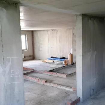 Продается 1-комнатная квартира, 117,8 м²