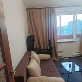 Сдается 1-комнатная квартира, 42 м²