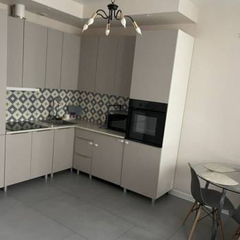 Сдается Многокомнатная квартира, 90 м²