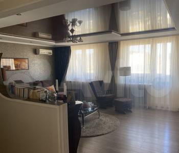 Продается 3-х комнатная квартира, 137,5 м²