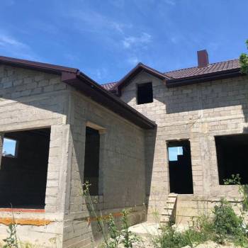 Продается Дом, 180 м²