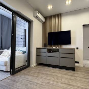 Продается 1-комнатная квартира, 45 м²