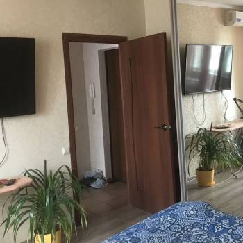 Продается 1-комнатная квартира, 33 м²