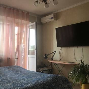 Продается 1-комнатная квартира, 33 м²