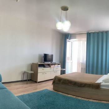 Продается 2-х комнатная квартира, 77 м²
