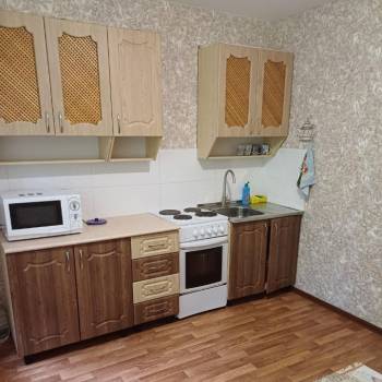 Сдается 1-комнатная квартира, 42 м²