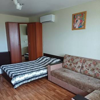 Сдается 1-комнатная квартира, 42 м²