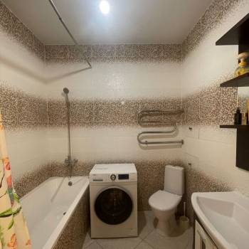 Сдается 1-комнатная квартира, 38 м²