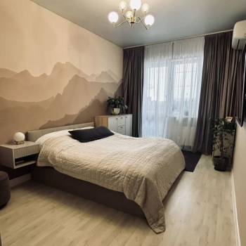 Продается 1-комнатная квартира, 55 м²