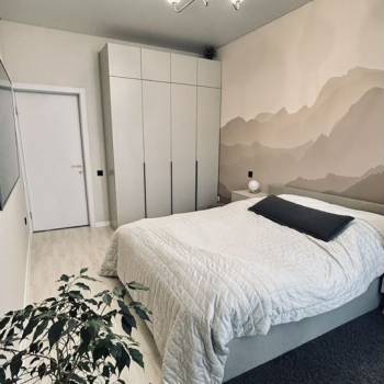 Продается 1-комнатная квартира, 55 м²