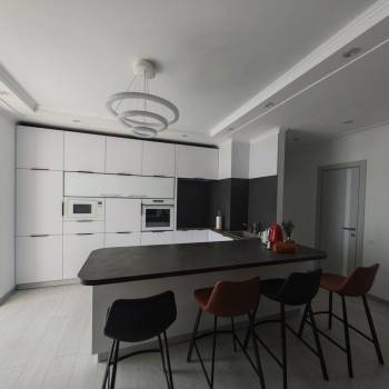 Продается 3-х комнатная квартира, 81 м²
